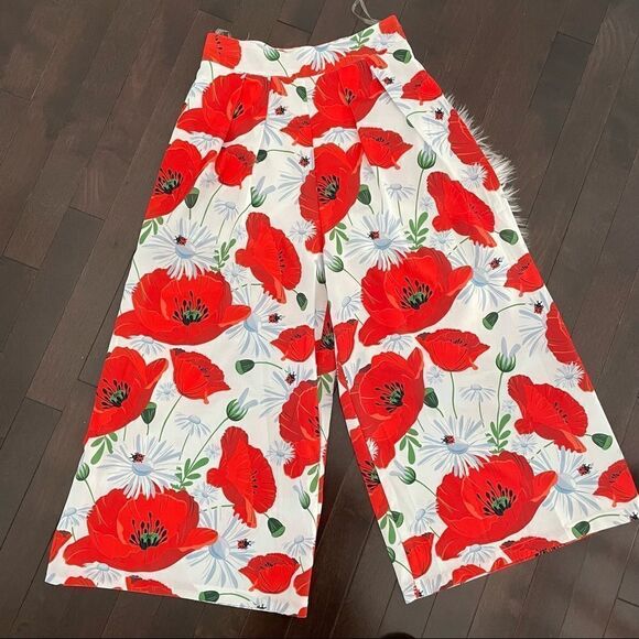 L’Atiste By Amy High Waisted Wide Leg Floral Cropped Pants size Small - Picture 4 of 15